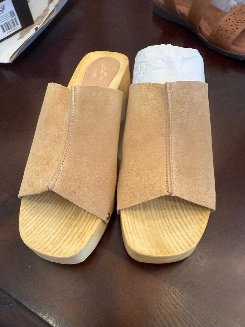 Seychelles Nude/Tan Suede Platform Sandals